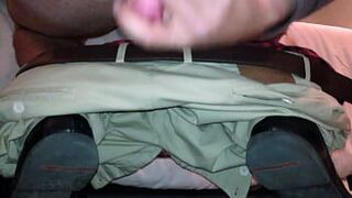 Sexy pants amateur dildo porn video